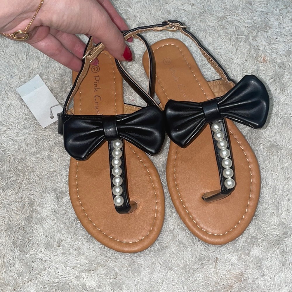 Beautiful pearl girl sandals